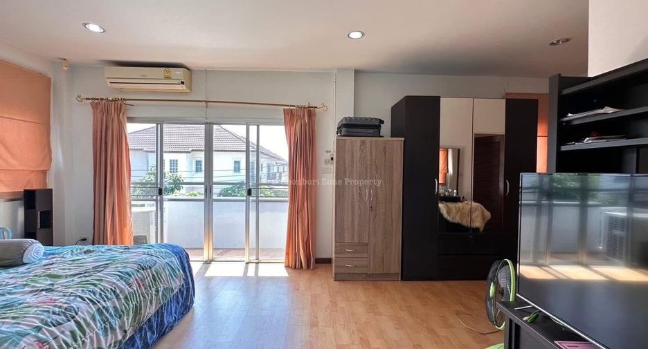 For rent 3 bedrooms house in Si Racha, Chonburi
