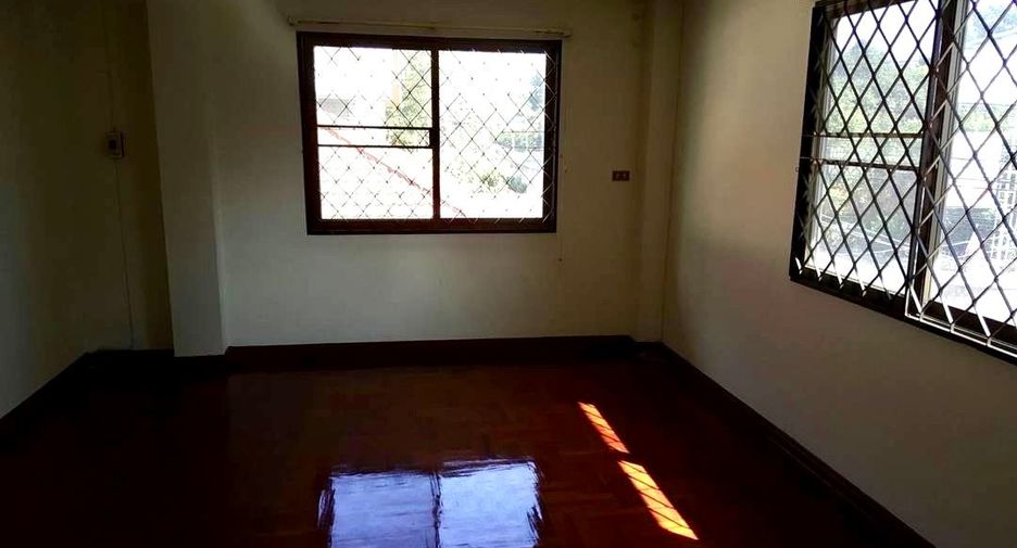ขาย 3 ห้องนอน บ้านเดี่ยว ใน วัฒนา, กรุงเทพฯ