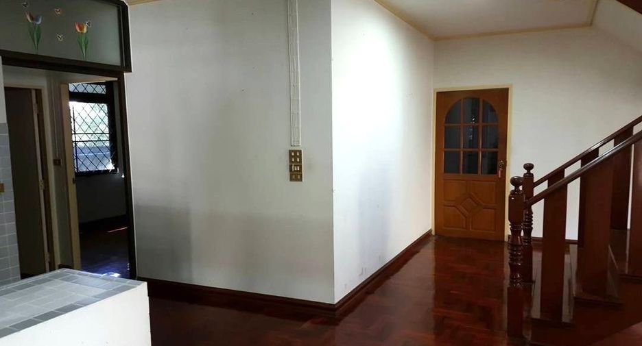 ขาย 3 ห้องนอน บ้านเดี่ยว ใน วัฒนา, กรุงเทพฯ