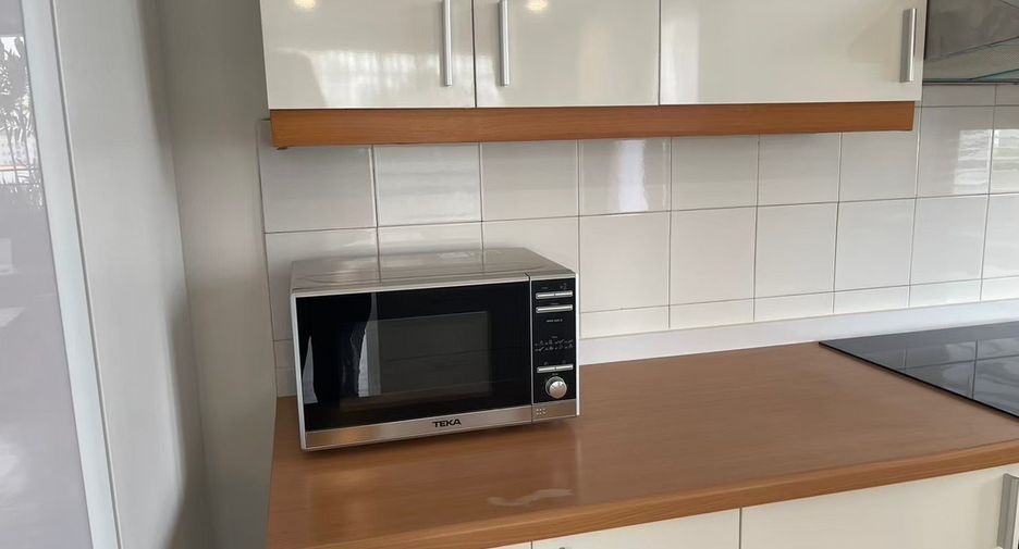 For rent 2 bedrooms apartment in Watthana, Bangkok