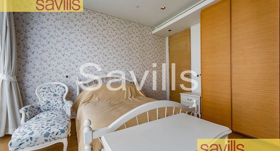 For rent 2 bedrooms condo in Sathon, Bangkok