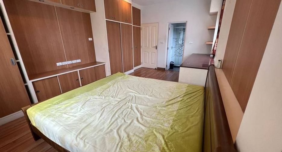 For rent and for sale 3 bedrooms house in Si Racha, Chonburi