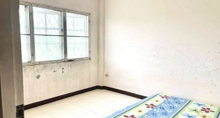 For sale 2 bedrooms townhouse in Lat Krabang, Bangkok