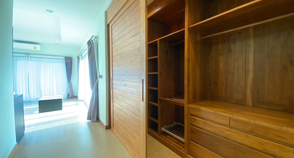 For rent 3 bedrooms villa in Huay Yai, Pattaya