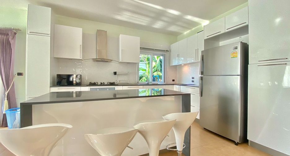 For rent 3 bedrooms villa in Huay Yai, Pattaya