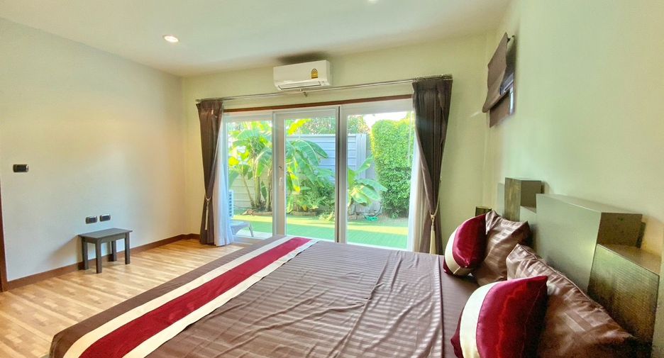 For rent 3 bedrooms villa in Huay Yai, Pattaya