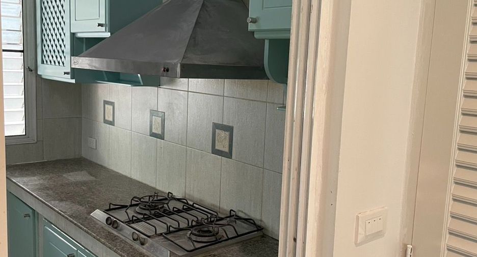 For rent 4 bedrooms house in Prawet, Bangkok