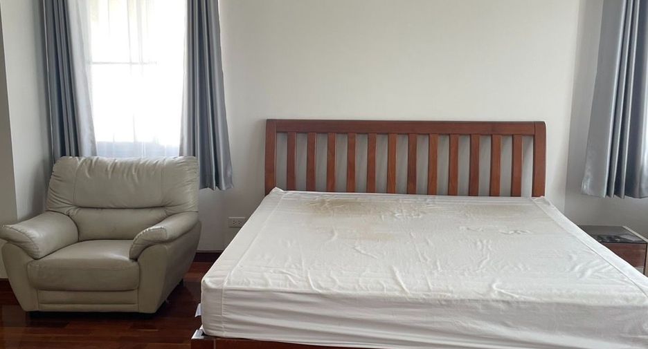 For rent 4 bedrooms house in Prawet, Bangkok