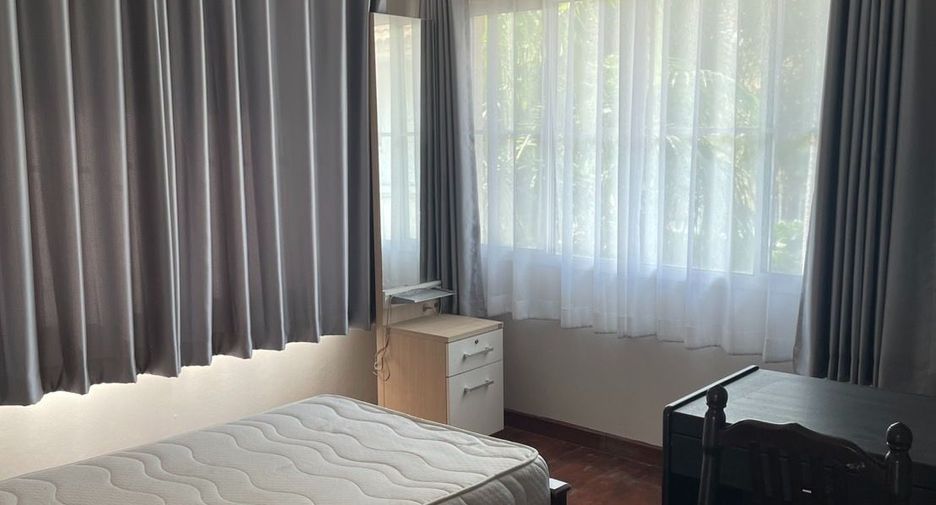 For rent 4 bedrooms house in Prawet, Bangkok
