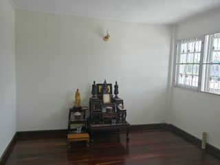 For sale 5 bedrooms house in Prawet, Bangkok