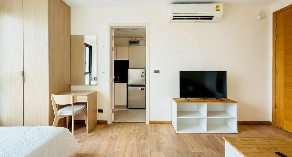For sale 1 bed condo in Khlong San, Bangkok