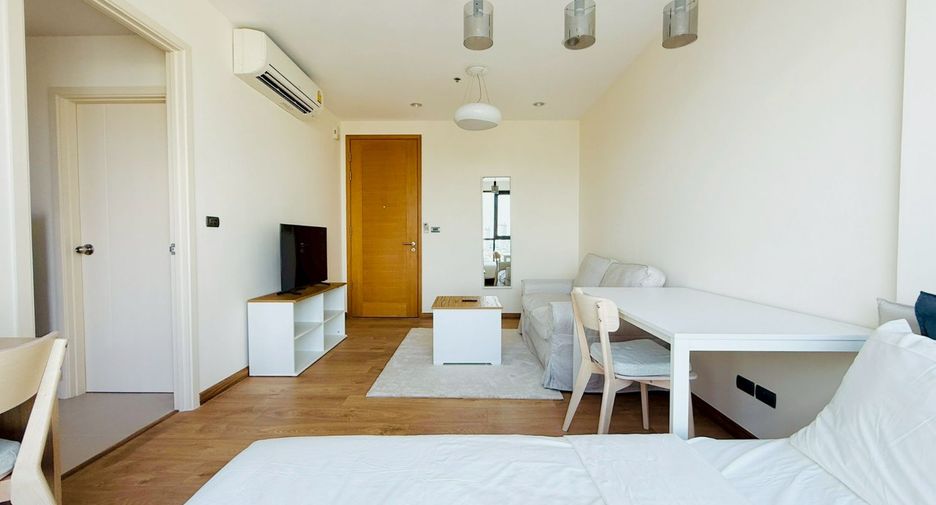 For sale 1 bed condo in Khlong San, Bangkok