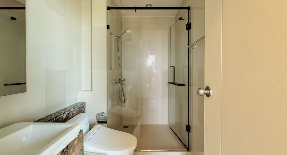 For sale 1 bed condo in Khlong San, Bangkok