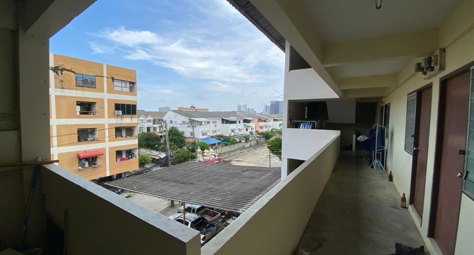 Apartamento con servicios en venta de 35 habitaciones en Bang Kapi, Bangkok