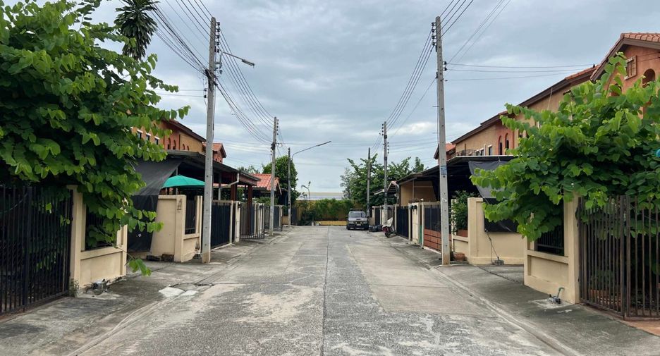 Casa adosada en venta de 3 habitaciones en Wang Noi, Phra Nakhon Si Ayutthaya