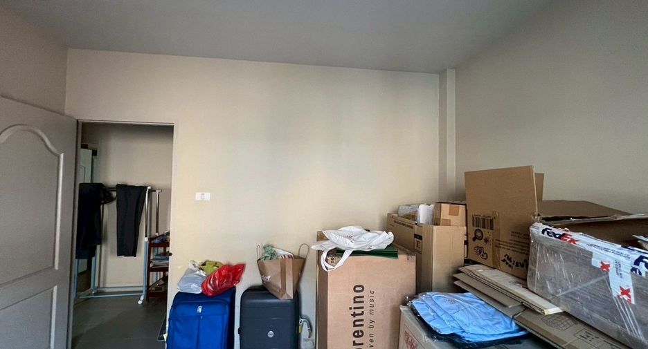 Casa adosada en venta de 3 habitaciones en Wang Noi, Phra Nakhon Si Ayutthaya