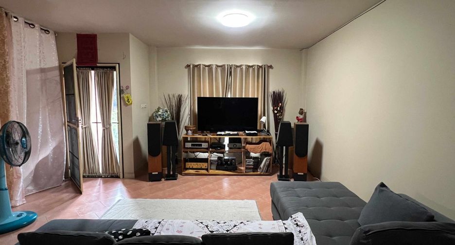 Casa adosada en venta de 3 habitaciones en Wang Noi, Phra Nakhon Si Ayutthaya