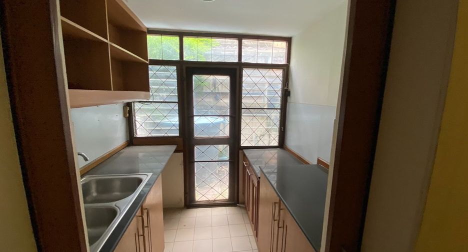 For rent そして for sale 4 ベッドルーム house in Pak Kret, Nonthaburi