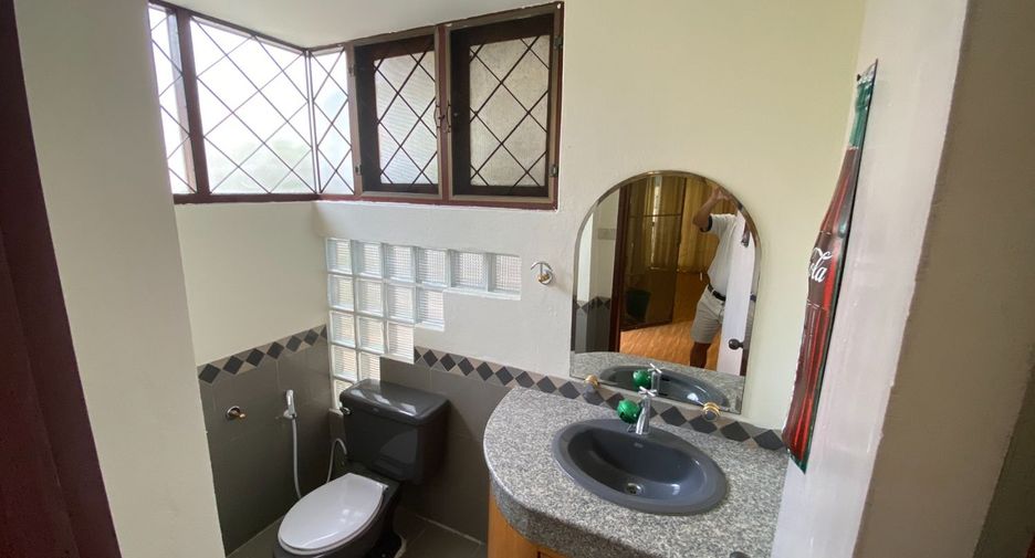 For rent そして for sale 4 ベッドルーム house in Pak Kret, Nonthaburi