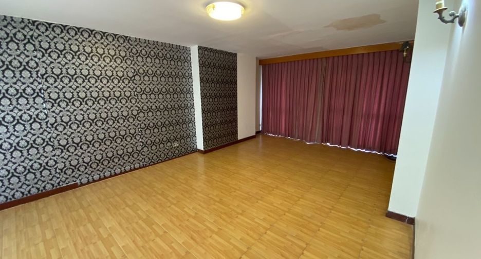 For rent そして for sale 4 ベッドルーム house in Pak Kret, Nonthaburi