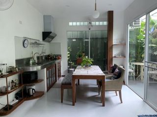 For rent 4 bedrooms house in Mueang Chiang Mai, Chiang Mai