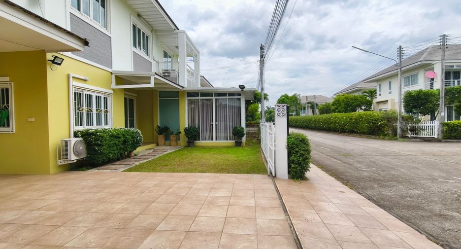 Haus zur Miete mit 4 Zimmer in Mueang Chiang Mai, Chiang Mai