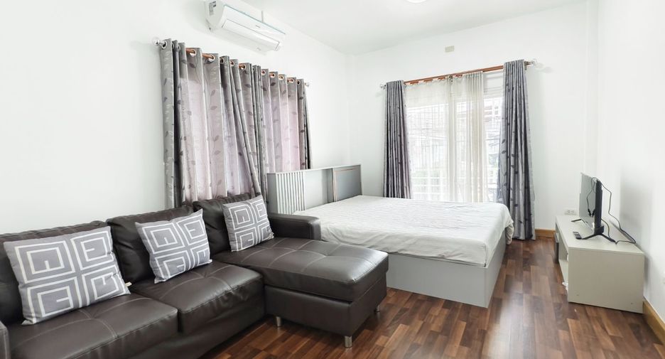 Haus zur Miete mit 4 Zimmer in Mueang Chiang Mai, Chiang Mai