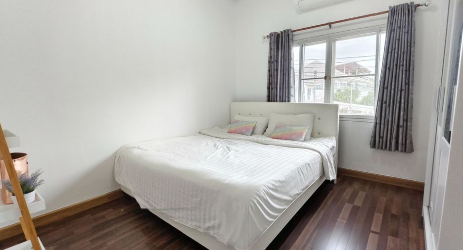 Haus zur Miete mit 4 Zimmer in Mueang Chiang Mai, Chiang Mai