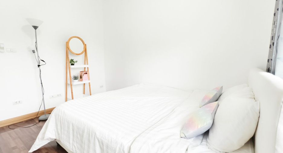 Haus zur Miete mit 4 Zimmer in Mueang Chiang Mai, Chiang Mai