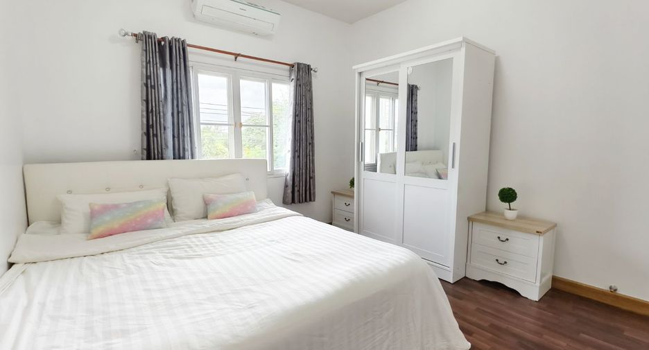 Haus zur Miete mit 4 Zimmer in Mueang Chiang Mai, Chiang Mai