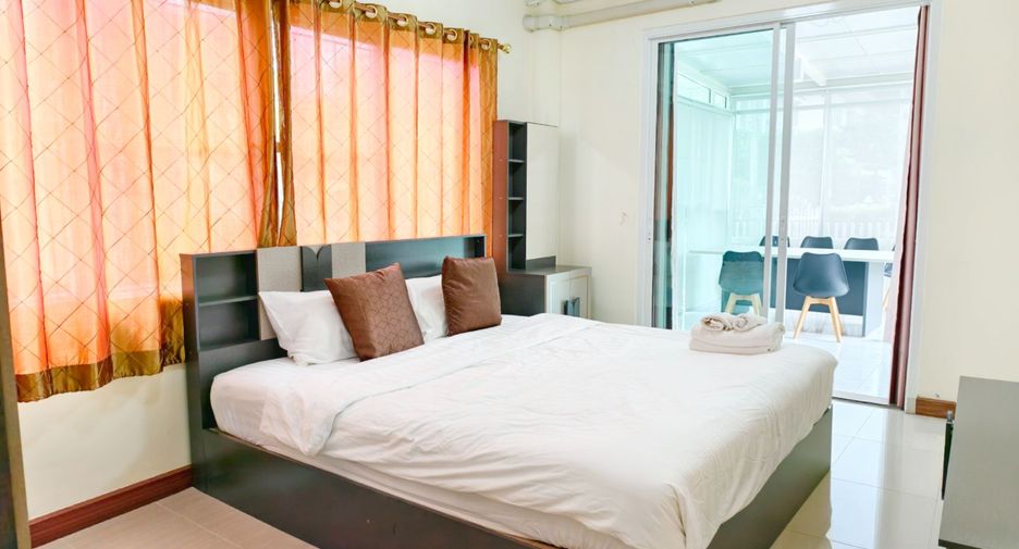 Haus zur Miete mit 4 Zimmer in Mueang Chiang Mai, Chiang Mai