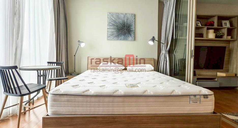 For rent and for sale 1 bed condo in Si Racha, Chonburi