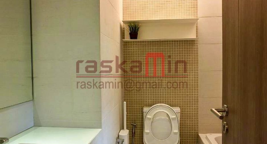 For rent and for sale 1 bed condo in Si Racha, Chonburi