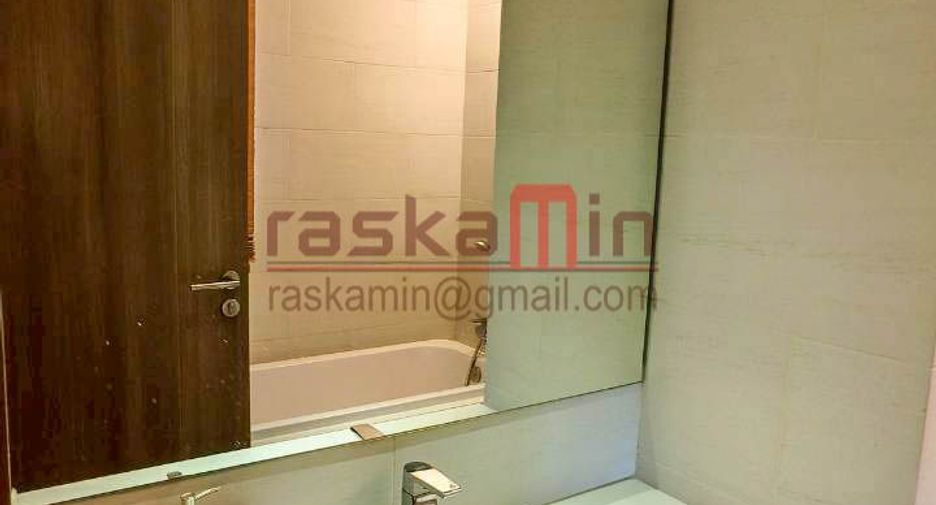 For rent and for sale 1 bed condo in Si Racha, Chonburi