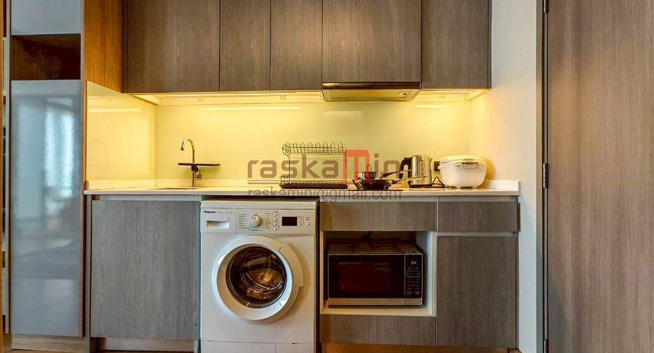 For rent and for sale 1 bed condo in Si Racha, Chonburi