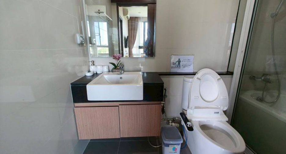 À vendre 1 chambre condo à Si Racha, Chonburi