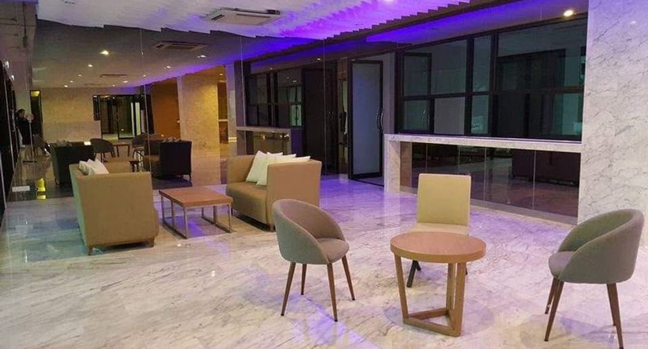 À vendre 1 chambre condo à Si Racha, Chonburi