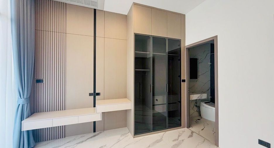 Reihenhaus zum Kauf mit 4 Zimmer in Bang Lamung, Chonburi