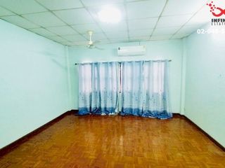 For sale 2 bed townhouse in Pak Kret, Nonthaburi