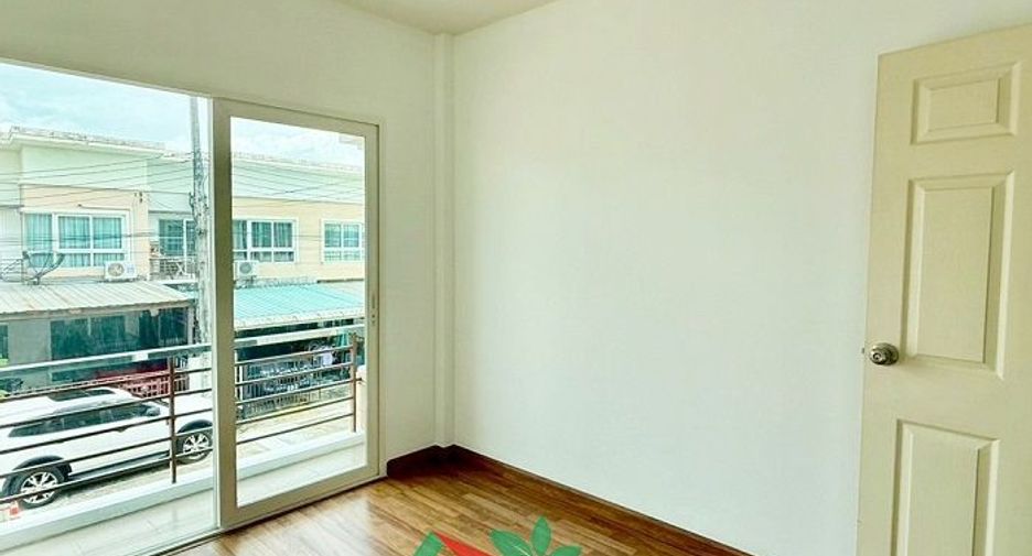 Reihenhaus zum Kauf mit 3 Zimmer in Lam Luk Ka, Pathum Thani