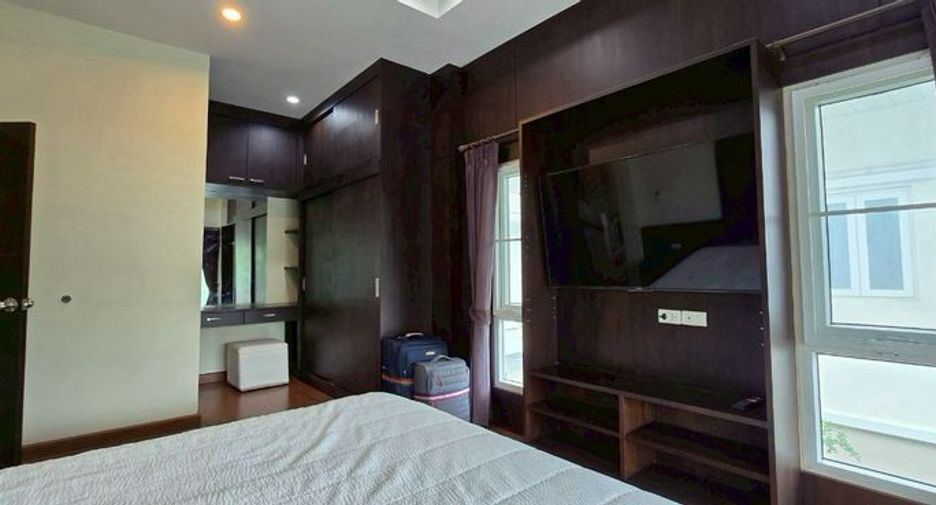 For rent 3 bedrooms house in Mueang Chiang Mai, Chiang Mai