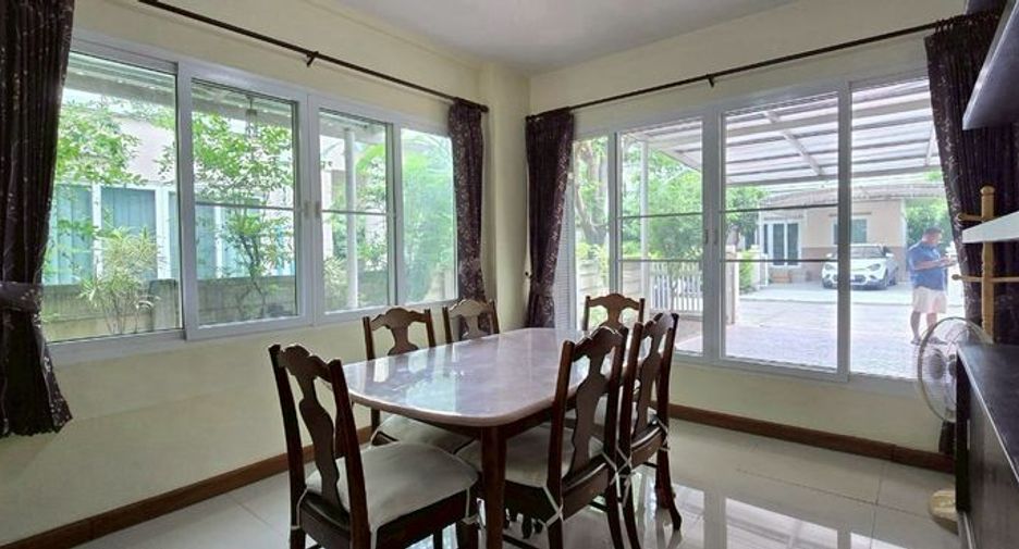 For rent 3 bedrooms house in Mueang Chiang Mai, Chiang Mai