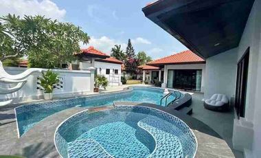 À louer 3 chambres villa à Sattahip, Chonburi