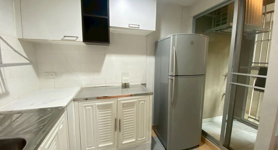 For sale 1 bed condo in Bang Phlat, Bangkok