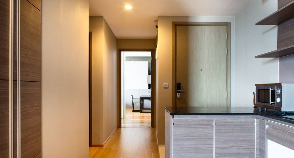 For sale 2 bedrooms condo in Khlong Toei, Bangkok