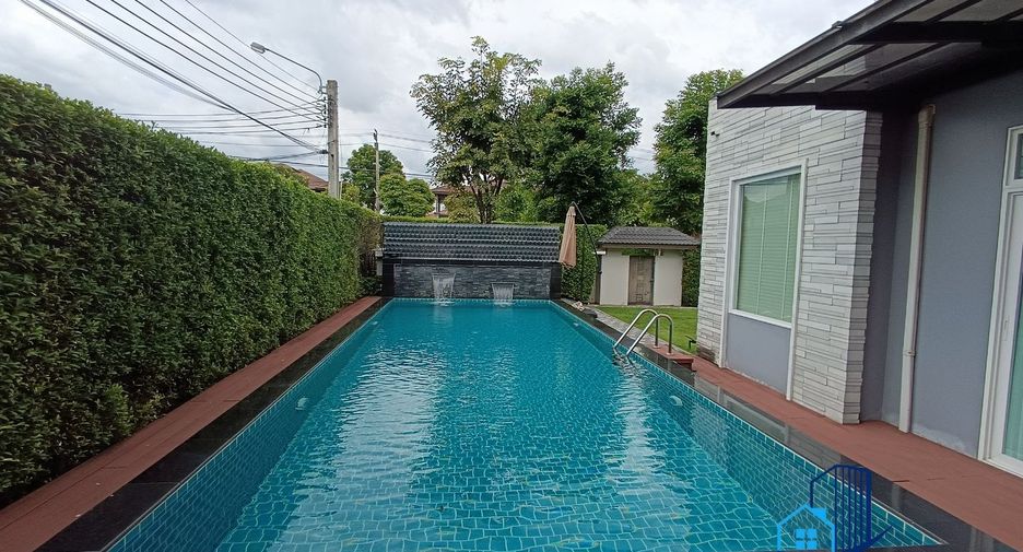 For sale 4 bedrooms house in Sai Mai, Bangkok
