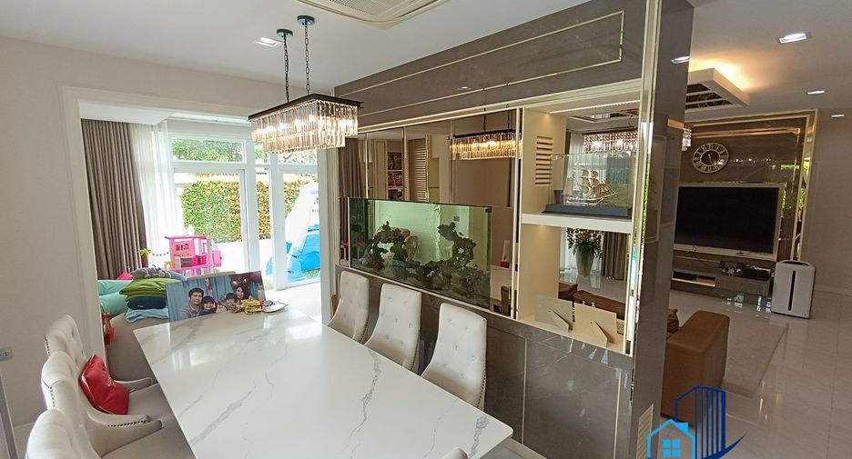 For sale 4 bedrooms house in Sai Mai, Bangkok