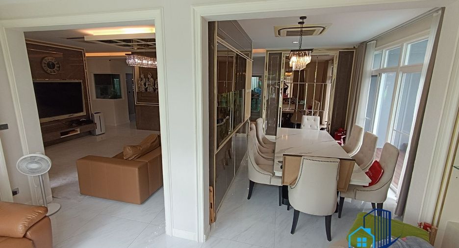 For sale 4 bedrooms house in Sai Mai, Bangkok