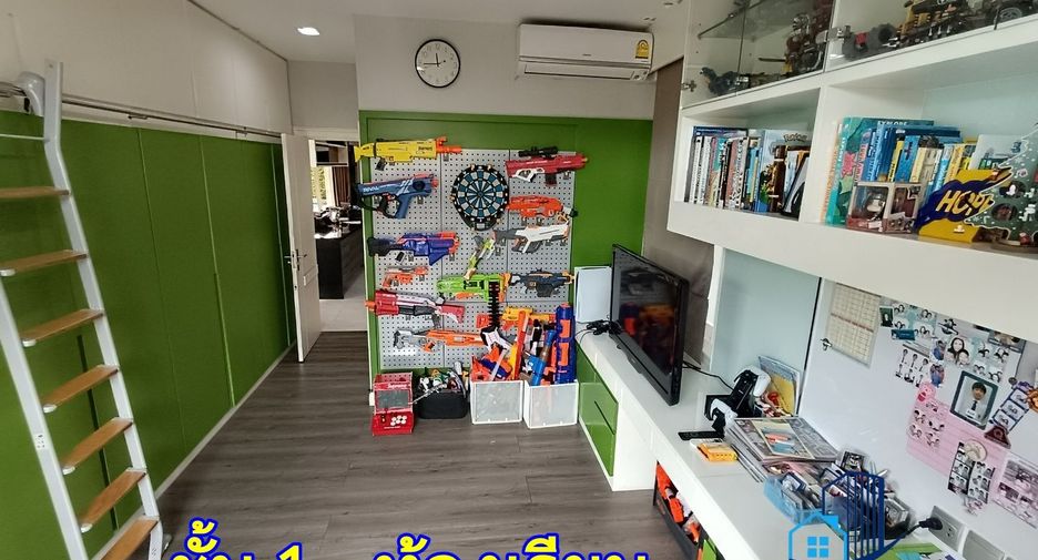 For sale 4 bedrooms house in Sai Mai, Bangkok