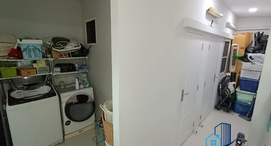 For sale 4 bedrooms house in Sai Mai, Bangkok